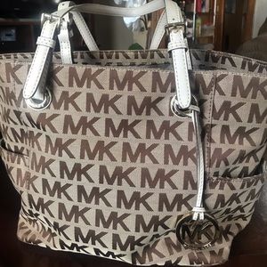 Michael Kors Jetset Monogram Handbag